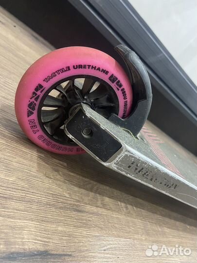 Трюковой самокат Triad Infraction розовый