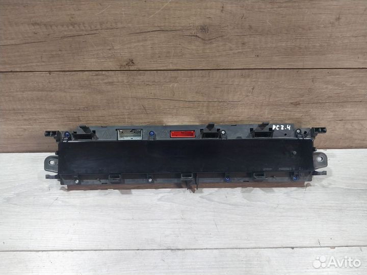 Панель приборов Renault Scenic 2 8200451505A