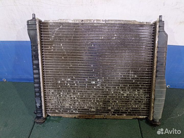 5wa816411a. Радиатор рено 19. Радиатор рено клио 2. Радиатор к4м. Радиатор e60.