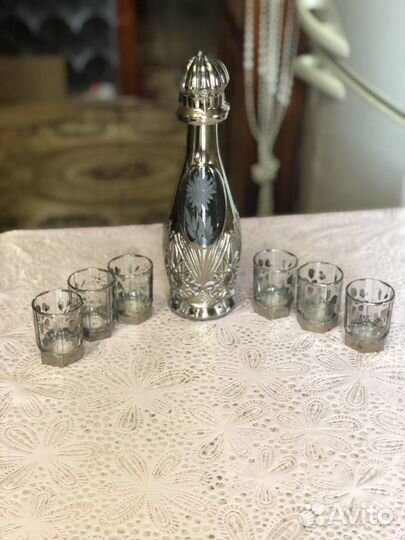 Графин (штоф) и рюмки