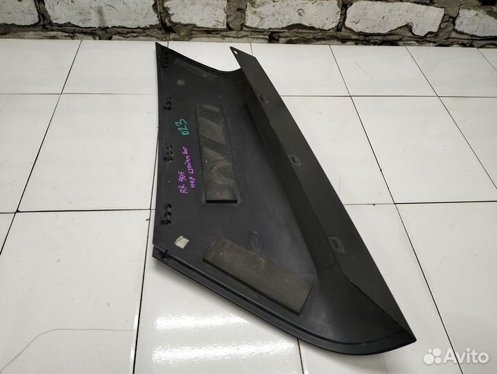 Накладка стойки задней правой Range Rover Sport