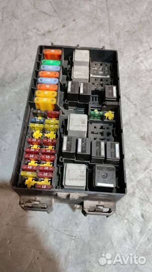 Блок предохранителей Ford Tourneo Connect 2009