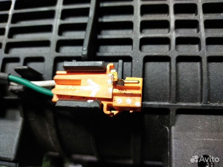 Подушка безопасности в торпедо Opel Vectra