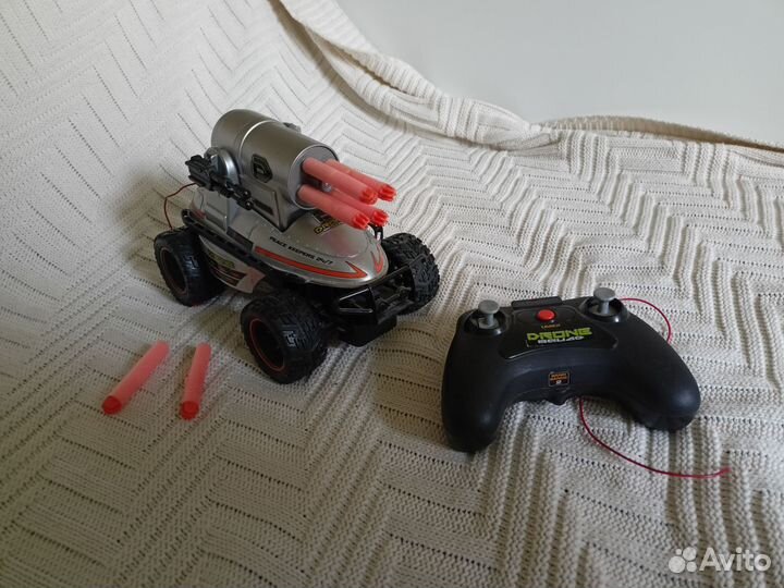 Машина на радиоуправлении внедорожник
