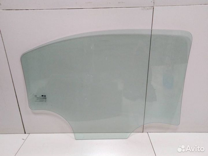 Стекло двери задней левой Chevrolet Aveo T300 2011