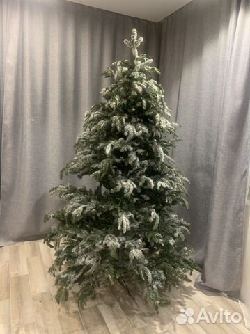 Елка искусственная 210