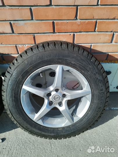 R16 Viatti Bosco Nordico V-523 215/65, PCD 5x105 DIA 56.6