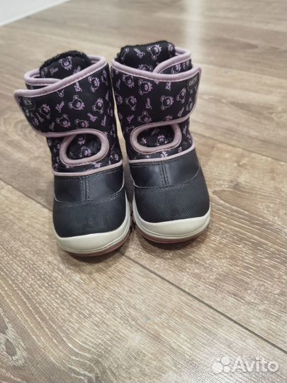 Продам детские сапоги