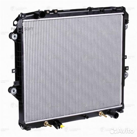 Радиатор Toyota Hilux /Fortuner 2.4D/2.8D AT