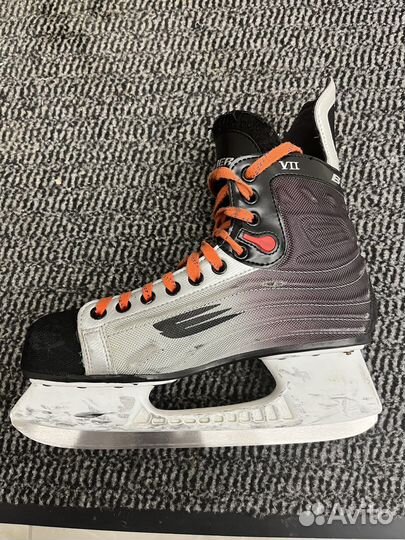Хоккейные коньки бауэр