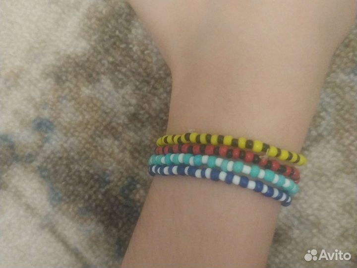 Браслеты из бисера