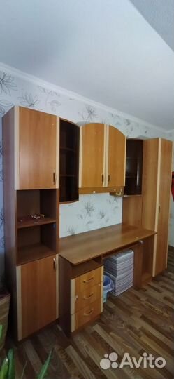 Стенка со шкафом и рабочим столом