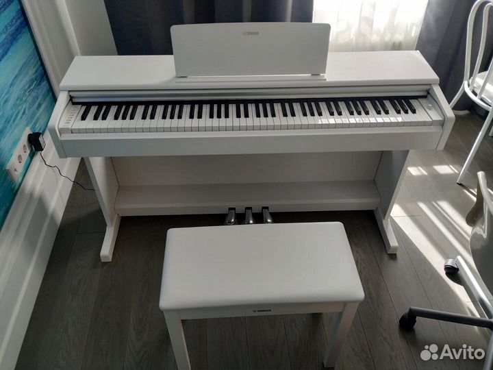 Цифровое пианино Yamaha 145 (Комплект)
