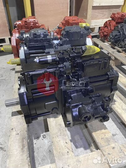 Основной насос Kobelco SK200srlc-1S YB10V00001F1