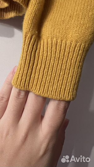 Шерстяной свитер Uniqlo юникло охра