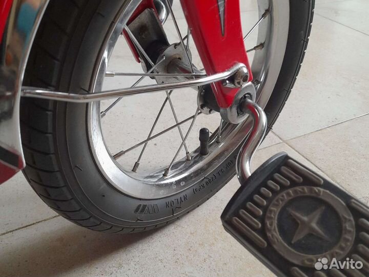 Трехколесный велосипед