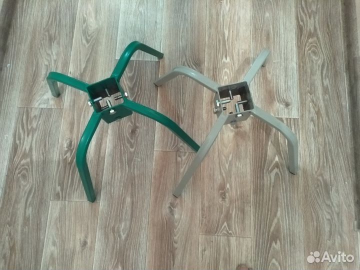 Надежная стойка для елки