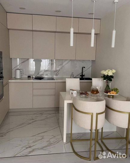 Кухня угловая в современном стиле