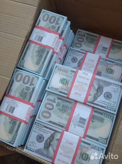 Сувенирная бумага в виде 100 долларов