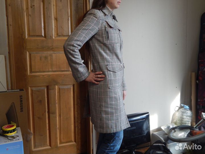 Пальто женское moschino jeans