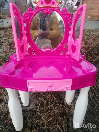 Туалетный столик с зеркалом детский