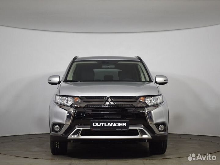 Mitsubishi Outlander 2.0 CVT, 2022