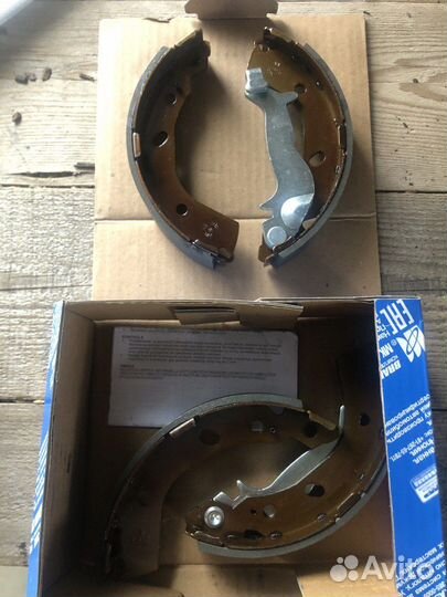 Тормозные колодки барабанные задние Kashiyama