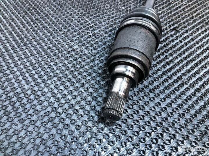 Привод задний левый Toyota Mark Qualis MCV25