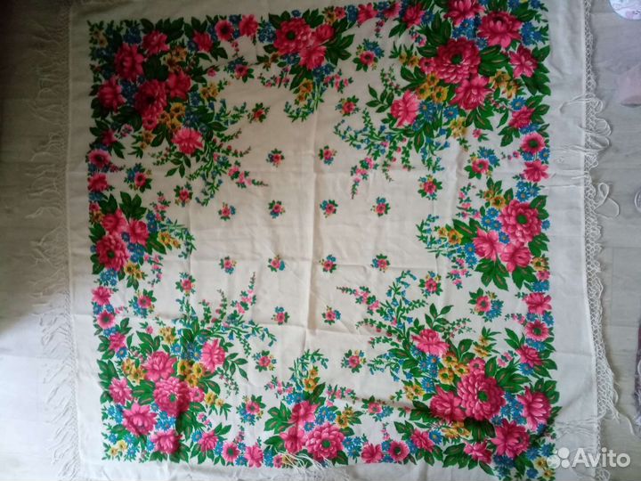 Большие шерстяные платки