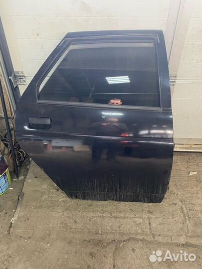 Дверь задняя правая Vaz 2110
