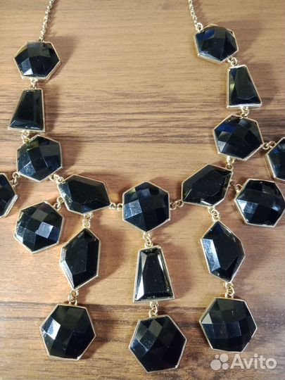 Ожерелье с камнями