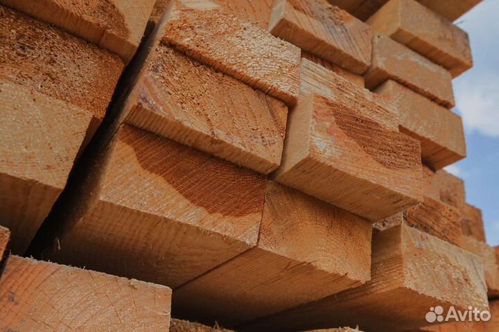 Брус из сосны для загородного строительства
