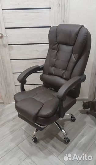 Компьютерное офисное кресло