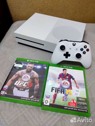 Xbox One S 1TB с дисками