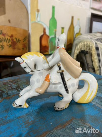 Фарфоровые статуэтки