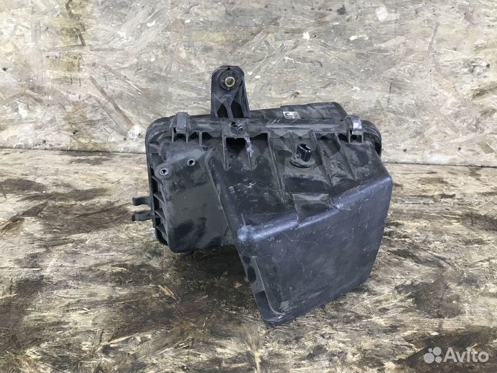 Корпус воздушного фильтра mazda familia bjfw FS