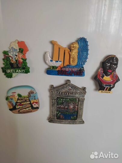 Магниты на холодильник из разных стран