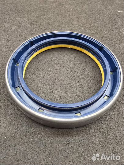 Сальник 60-80-12 combi 12012930B