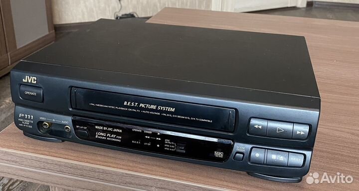 Видемагнитофон JVC P111