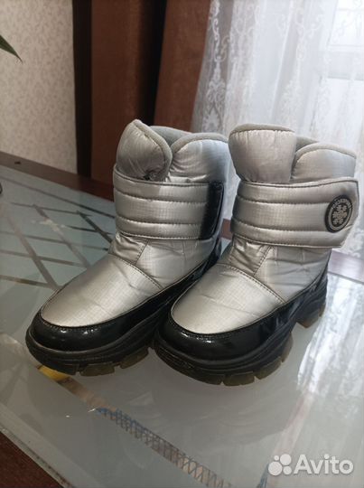 Зимние ботинки для девочки 30 р