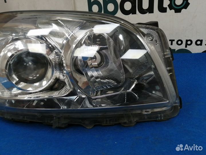 Фара галоген правая 81130-42450 Toyota Rav4 30