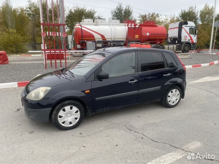 Ford Fiesta 1.4 МТ, 2007, 230 000 км