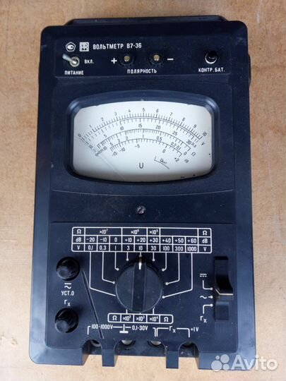 Вольтметр