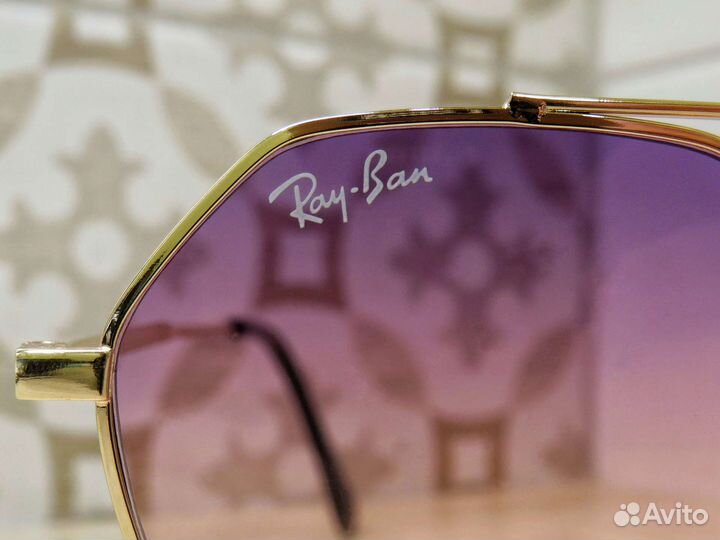Солнцезащитные очки Ray-Ban