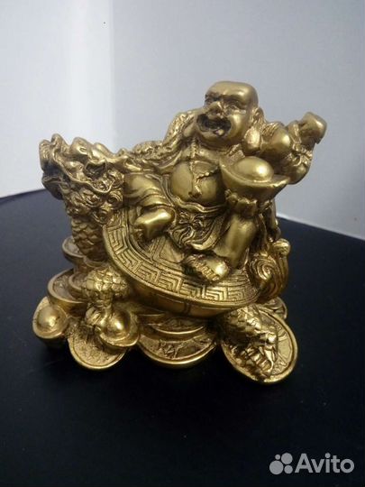 Хотей на драконочерепахе