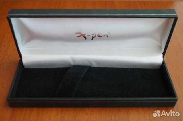 Подарочная коробочка для ручек