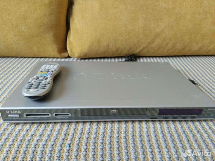 DVD-плеер D-Link DSM-320RD с картридером и Wi-Fi