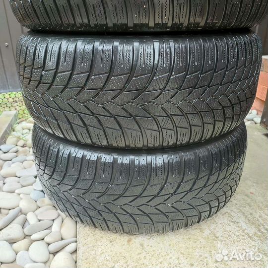 Lassa Snoways 4 225/55 R17