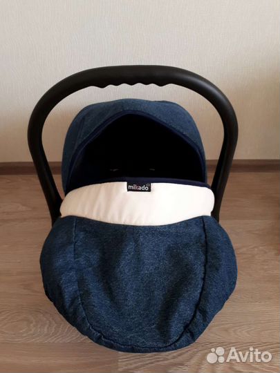 Переноска для детей в машину
