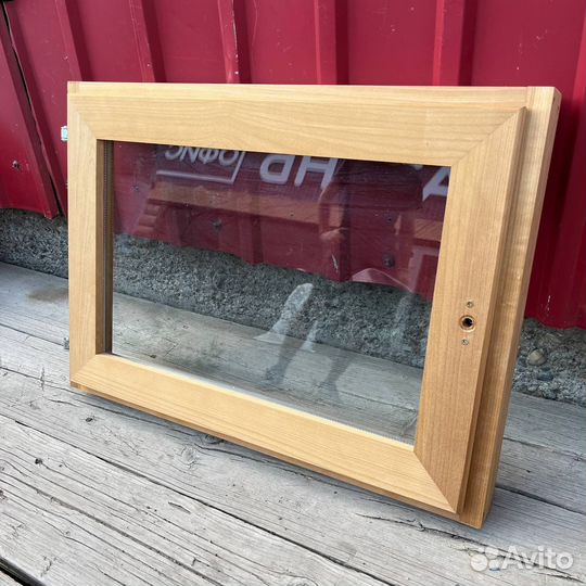 Окно для бани Термоосина из дерева деревянное